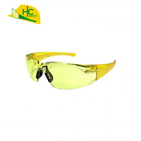 UV400 polycarbonate lens safety glasses.